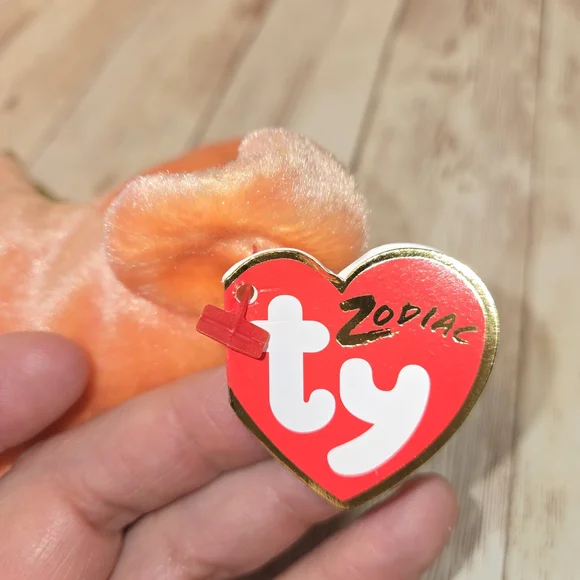 Ty Zodiac Pig Plush Toy - Orange with Gold and Pink - Picture 11 of 12